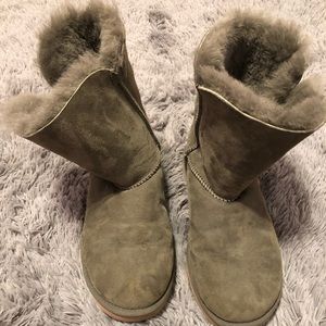 hunter green ugg boots